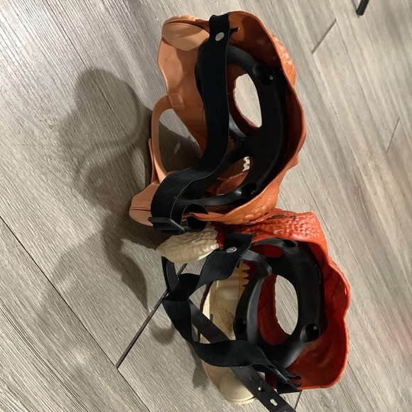 Jurassic World Orange Velociraptor Mask and TYRANNOSAURUS REX Mask - Picture 5 of 11